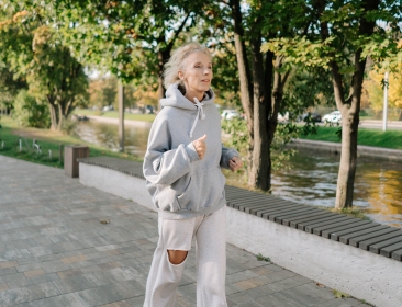 Aktywność fizyczna osób starszych. Dlaczego warto być aktywną seniorką